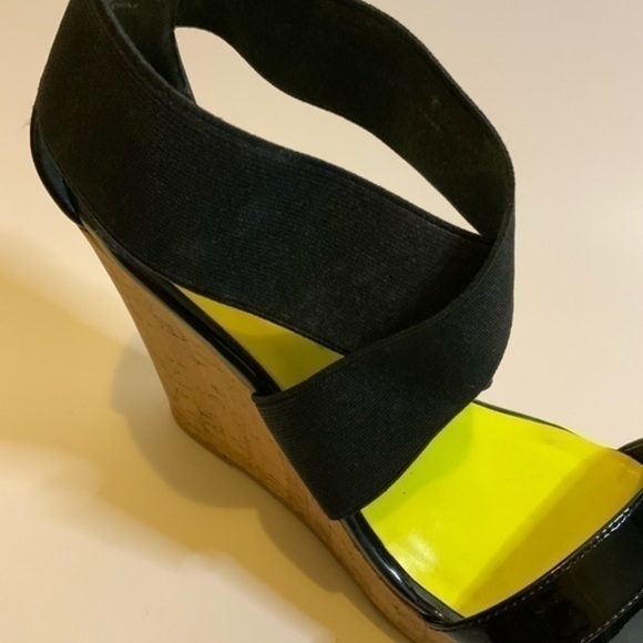 CL by Laundry Wedges - Picture 10 of 12